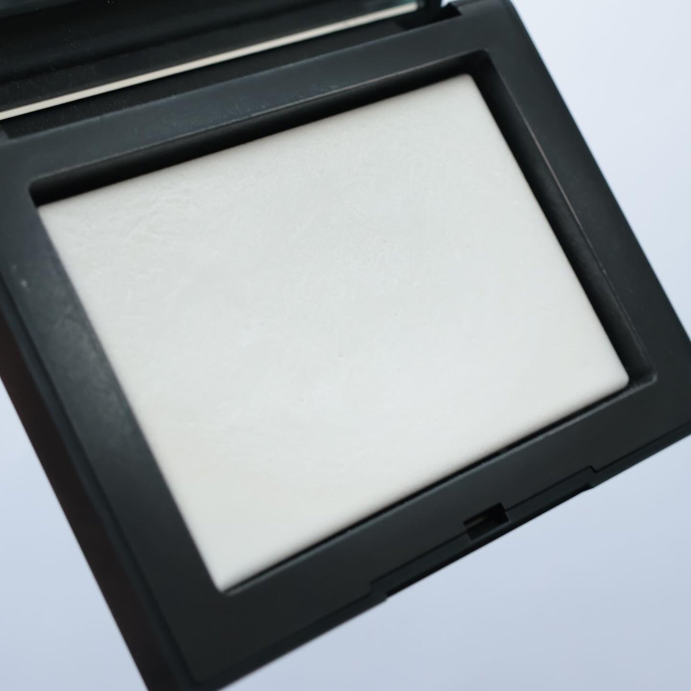 ライトリフレクティングセッティングパウダー プレスト N/NARS/プレストパウダーを使ったクチコミ(6枚目)