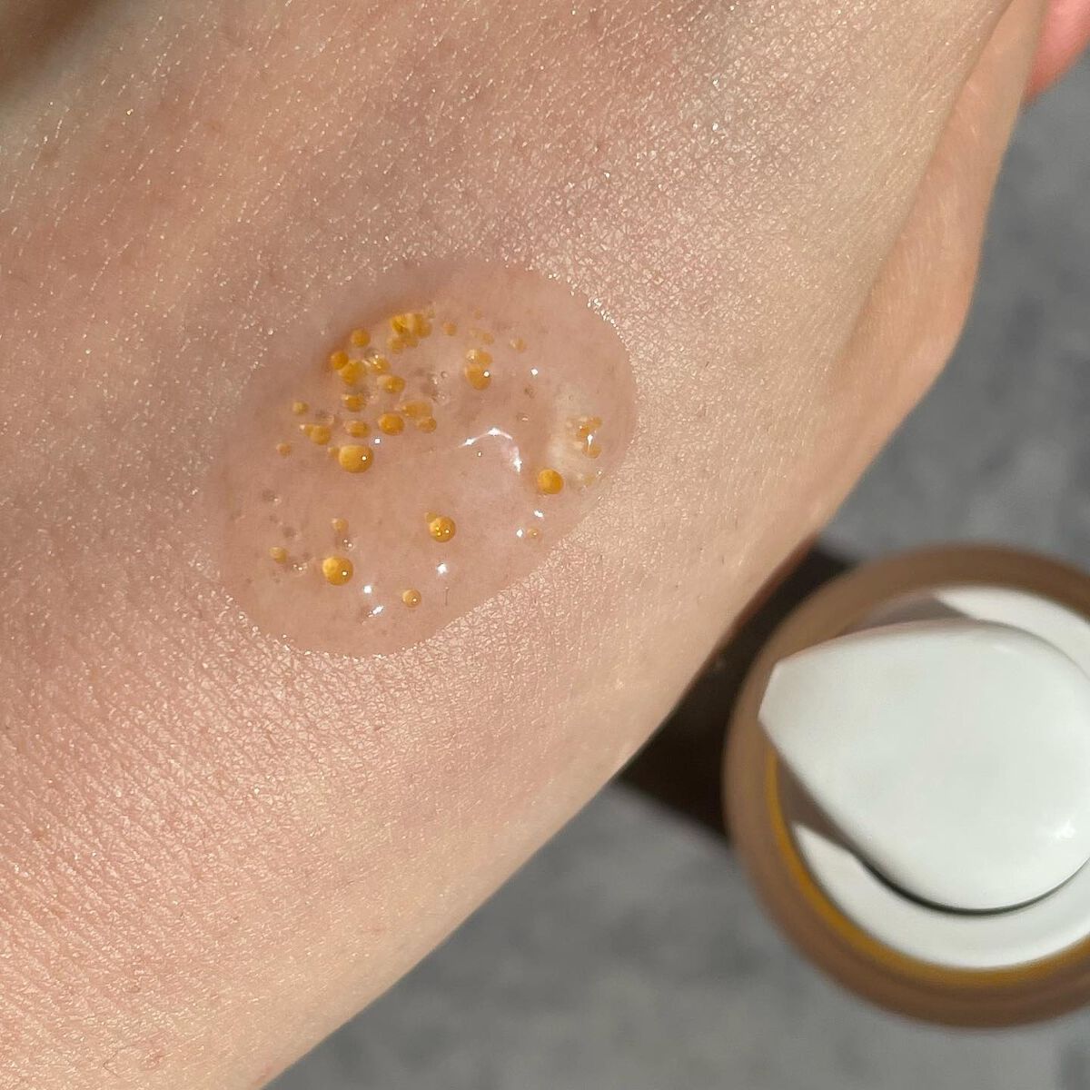 デイリーバイタライズカプセルセラム/SAM'U/美容液を使ったクチコミ(3枚目)