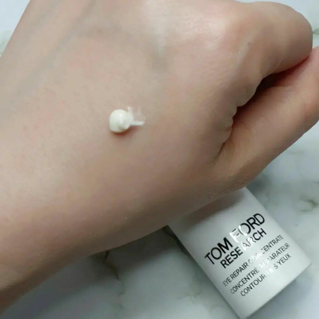 試してみた】トム フォード リサーチ アイ リペア コンセントレイト