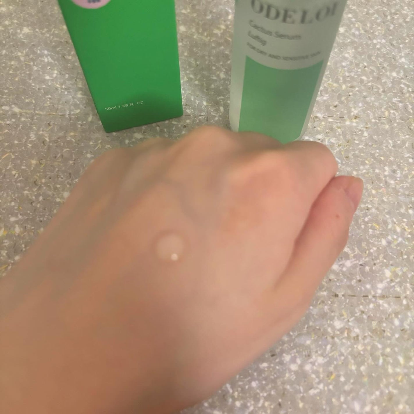 ブラックチェリー毛穴収縮クリーム ルフティグ/ODELOI/フェイスクリームを使ったクチコミ(7枚目)