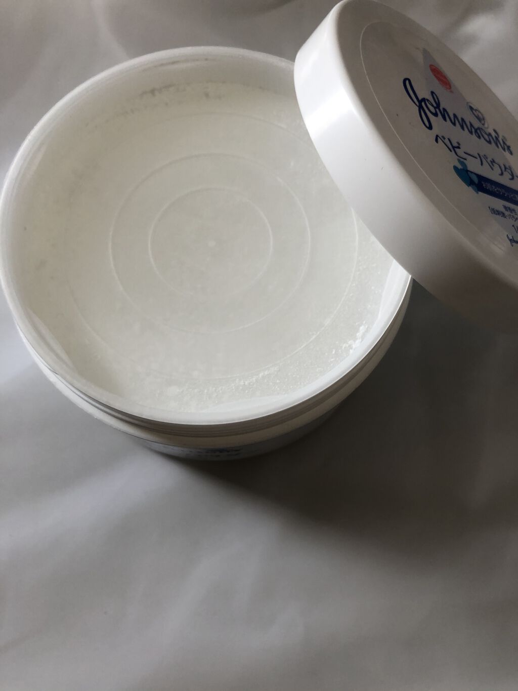 ジョンソン ベビーパウダー/ジョンソンベビー/ボディパウダーを使ったクチコミ（2枚目）