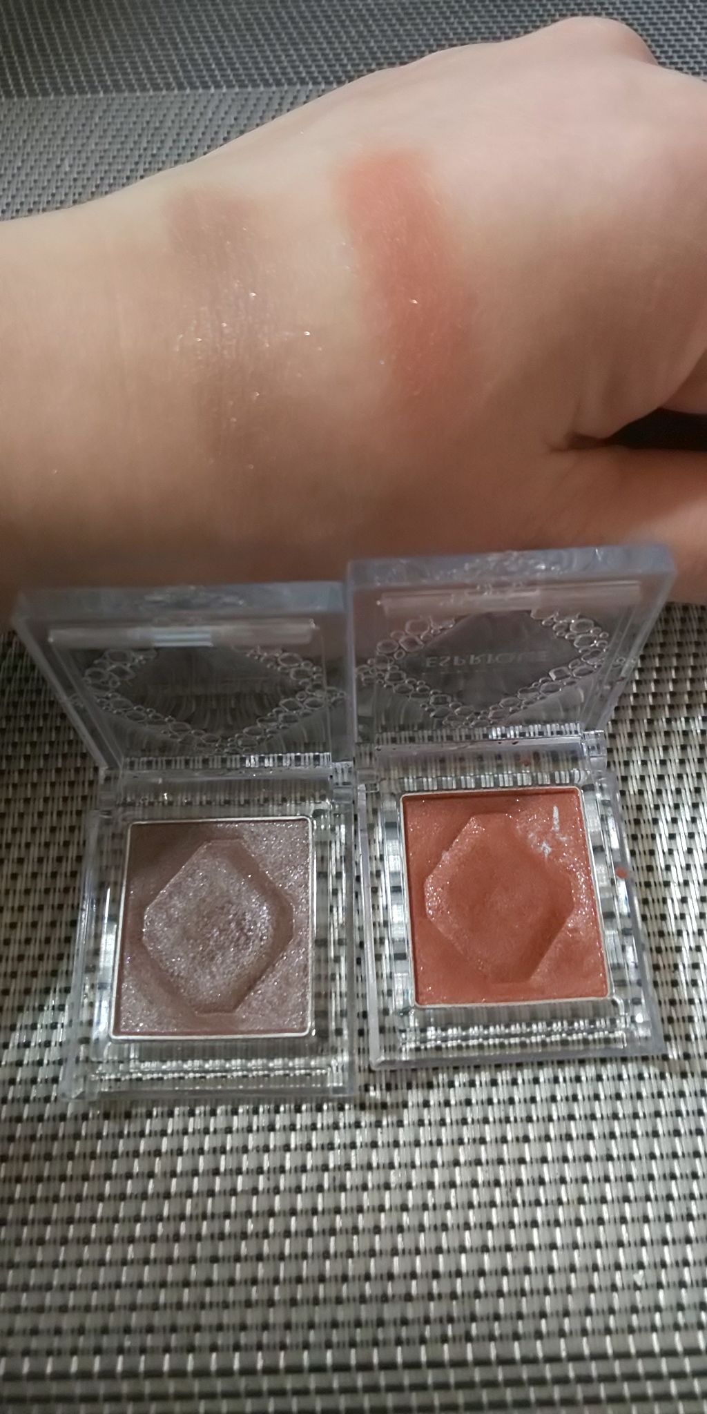 セレクト アイカラー/ESPRIQUE/単色アイシャドウを使ったクチコミ(3枚目)