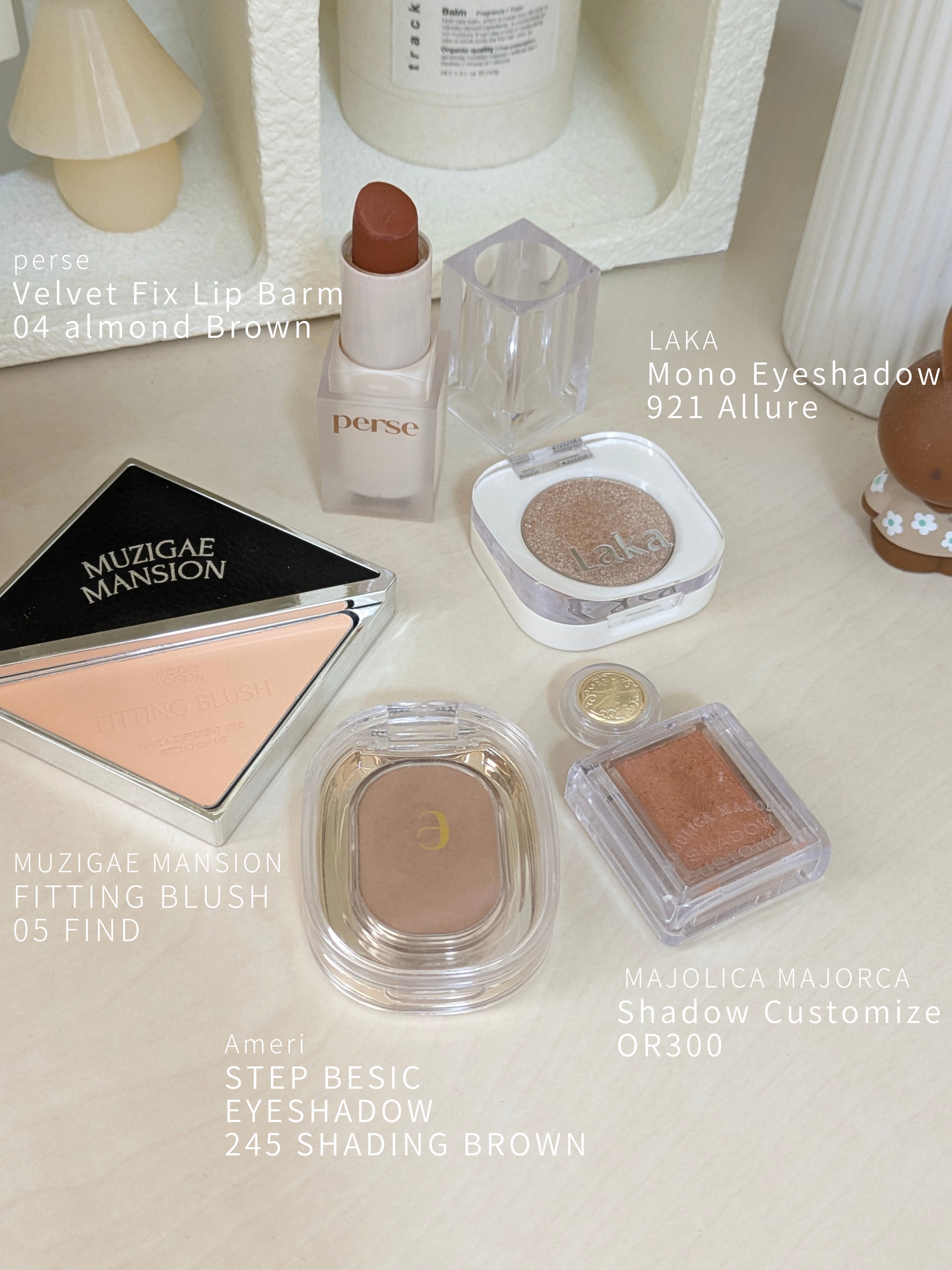 シャドーカスタマイズ/MAJOLICA MAJORCA/単色アイシャドウを使ったクチコミ（2枚目）