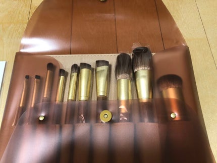 32歳ほどほどコスメ好き on LIPS 「始めに揃えるメイクブラシにおすすめ!SIXPLUS✖️マリリン..」(4枚目)