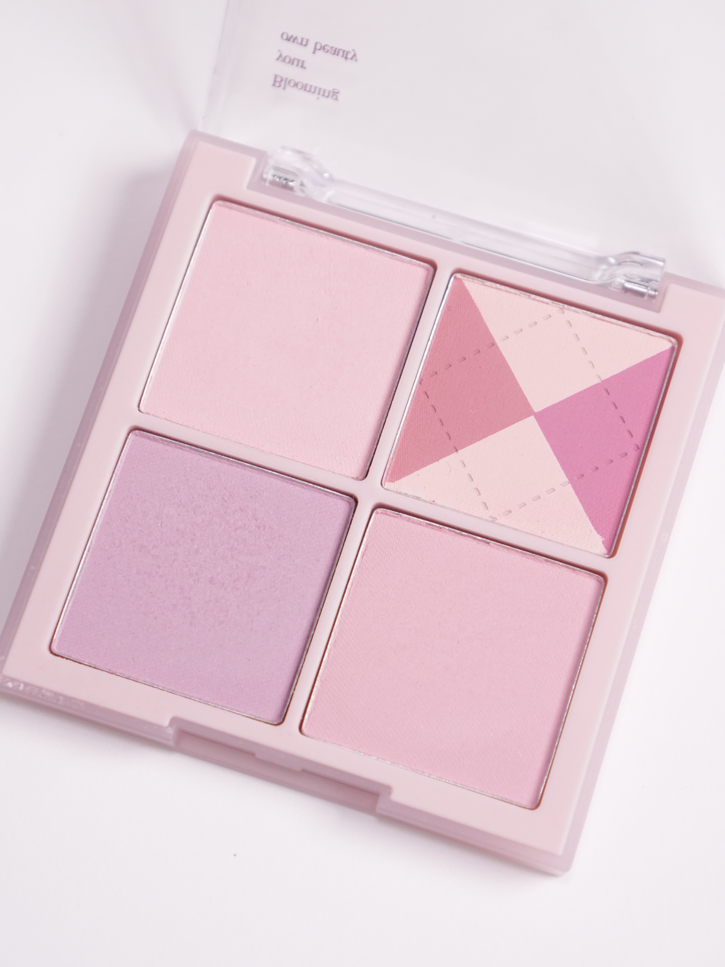 ブレンディングムードチーク/dasique/パウダーチークを使ったクチコミ（3枚目）