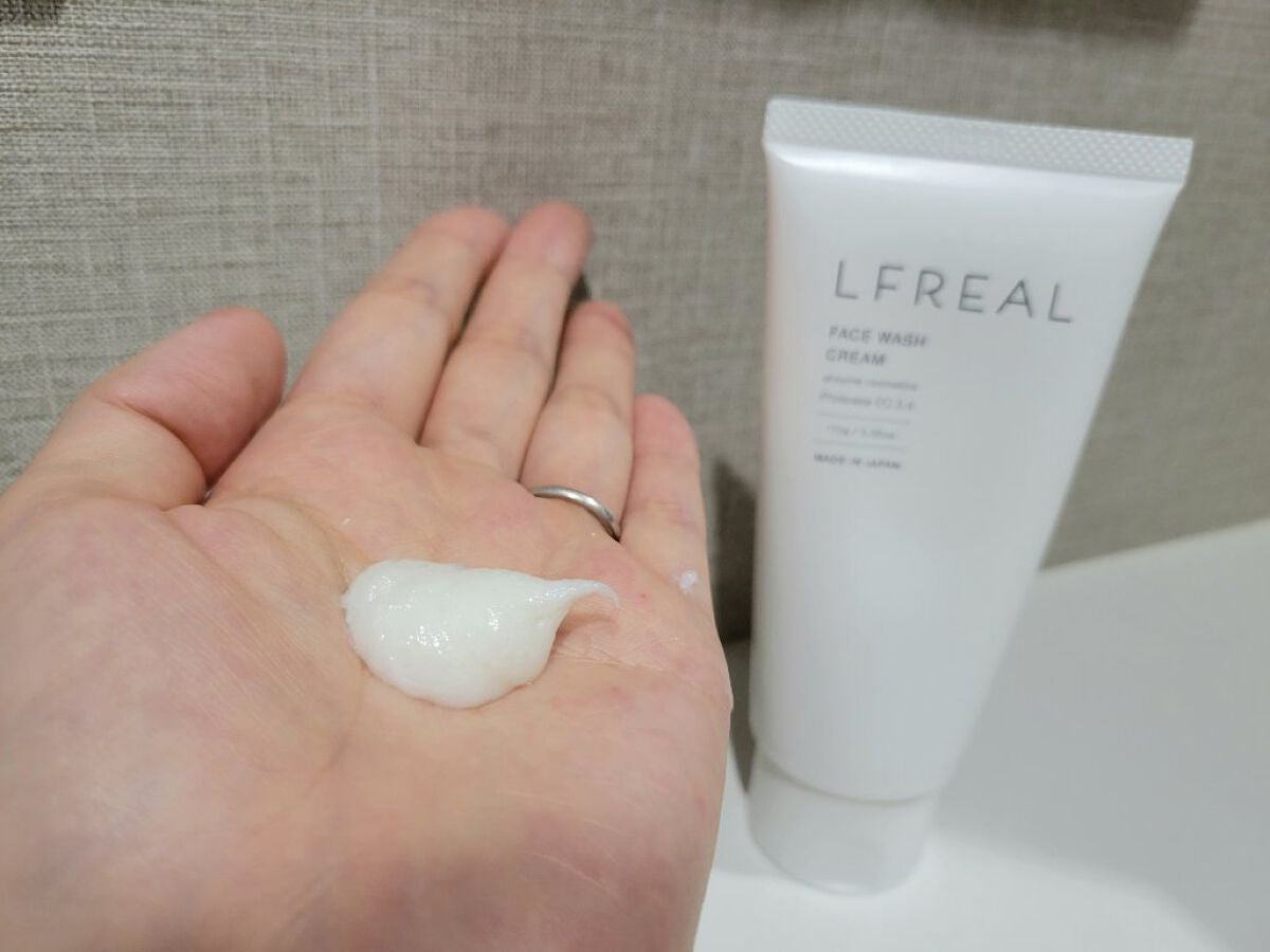 フェイスウォッシュクリーム/LFREAL/洗顔フォームを使ったクチコミ(2枚目)