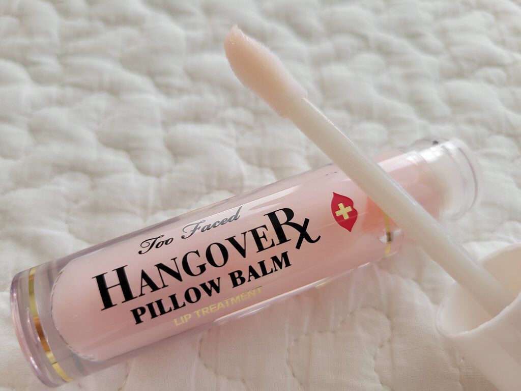 ～トゥー フェイスド ハングオーバー～ ピロー バーム リップ トリートメント/Too Faced/リップ美容液を使ったクチコミ（2枚目）