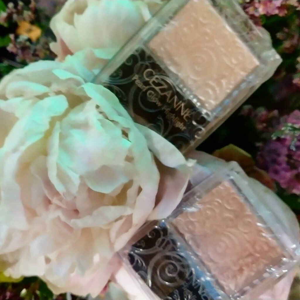 パールグロウハイライト/CEZANNE/パウダーハイライトを使ったクチコミ(3枚目)