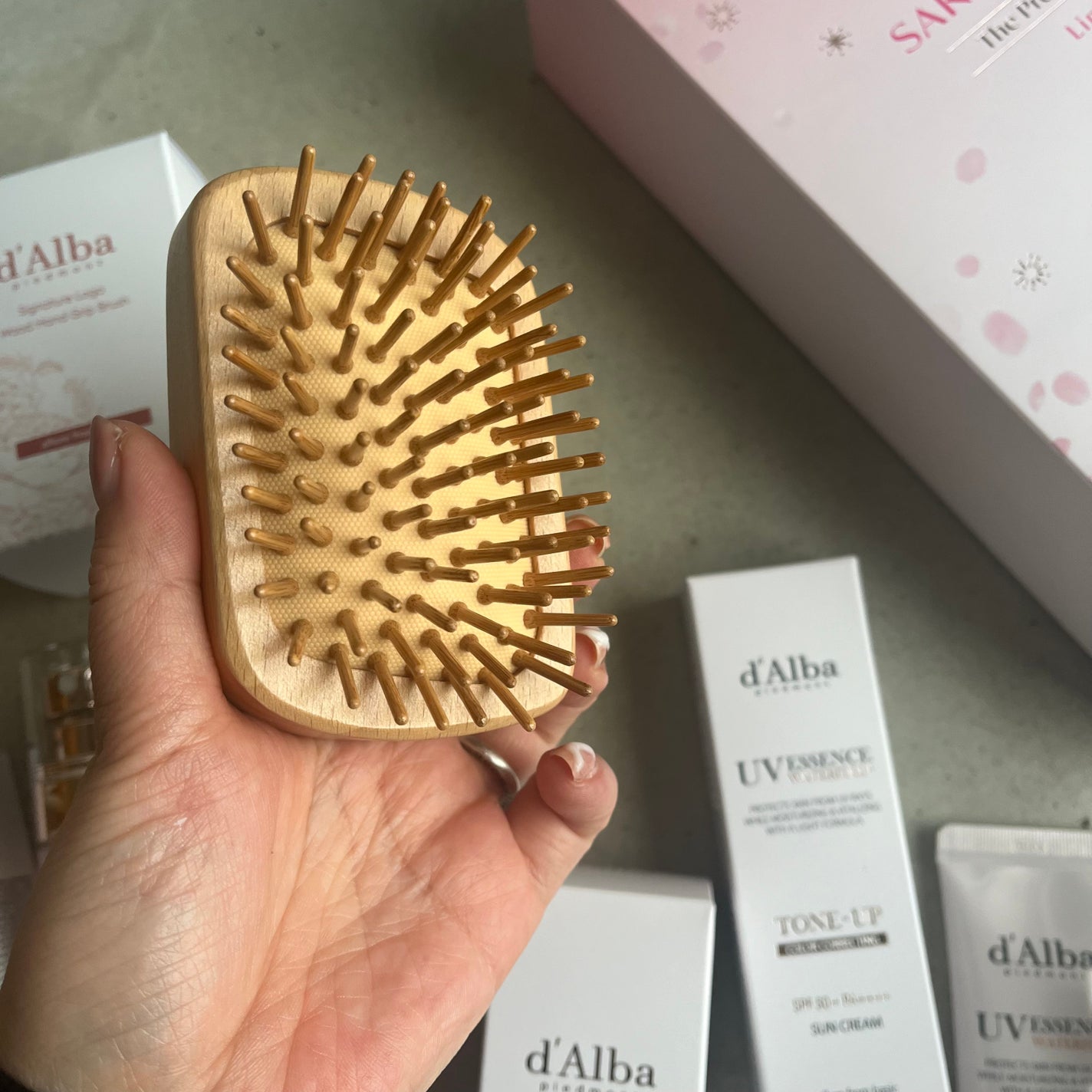 オールデイセラムメイクアップフィクサー/ダルバ/フィックスミストを使ったクチコミ(9枚目)