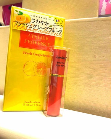 ✨👠ATELIER PROVENCE ~Fresh Grapefruit~👠✨




こちらの商品はPLAZAで購入しました🎀
大体2000円程度だったと思います！
アドマイザーもついててお得！！と思