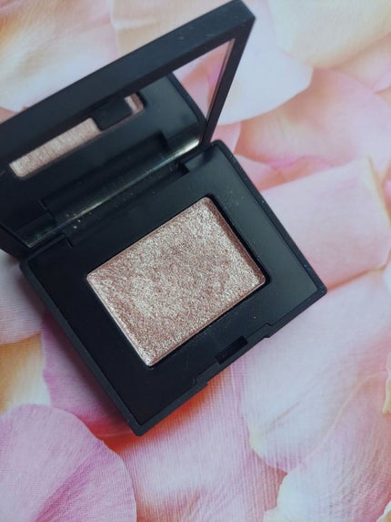 ハードワイヤードアイシャドー/NARS/単色アイシャドウを使ったクチコミ(2枚目)