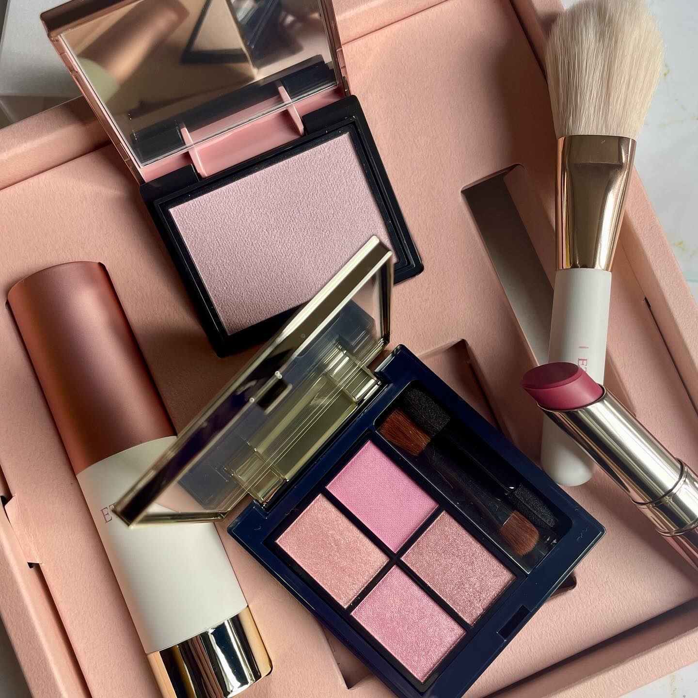 ホリデーコフレ2023〈ジョイピンク〉/エトヴォス/メイクアップキットを使ったクチコミ（3枚目）