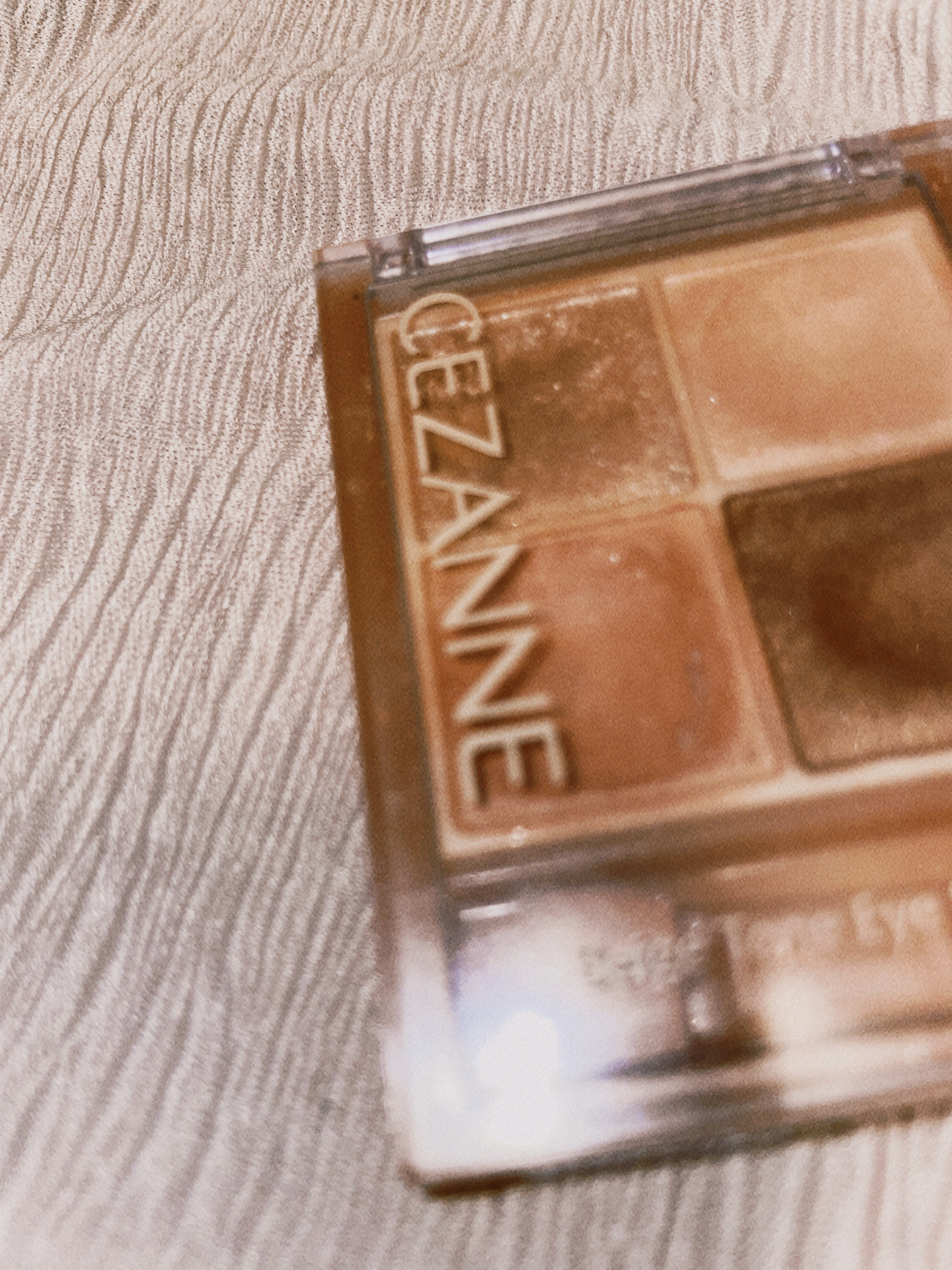 ベージュトーンアイシャドウ/CEZANNE/アイシャドウパレットを使ったクチコミ（1枚目）