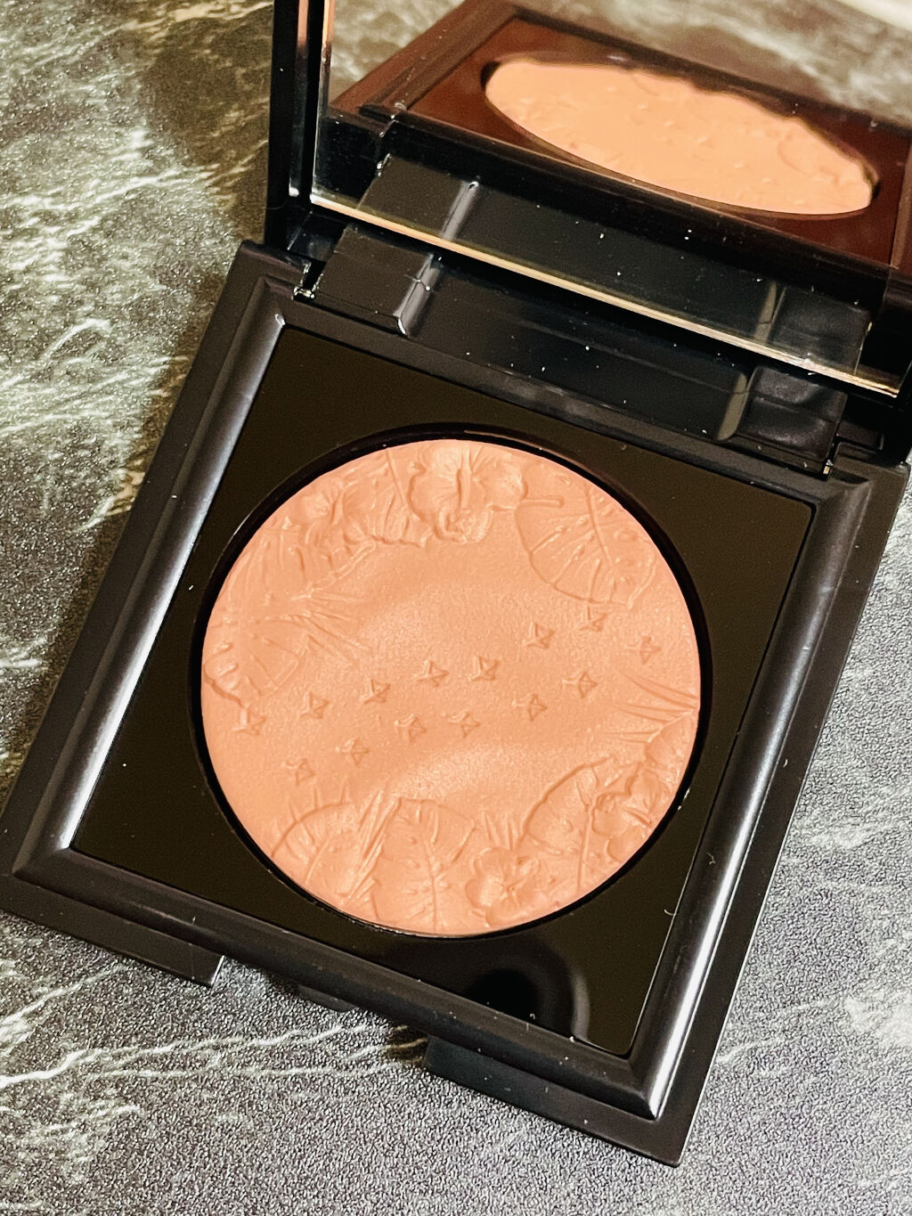 フラロッソ ルーチ ブラッシュ/アスタリフト/パウダーチークを使ったクチコミ（2枚目）