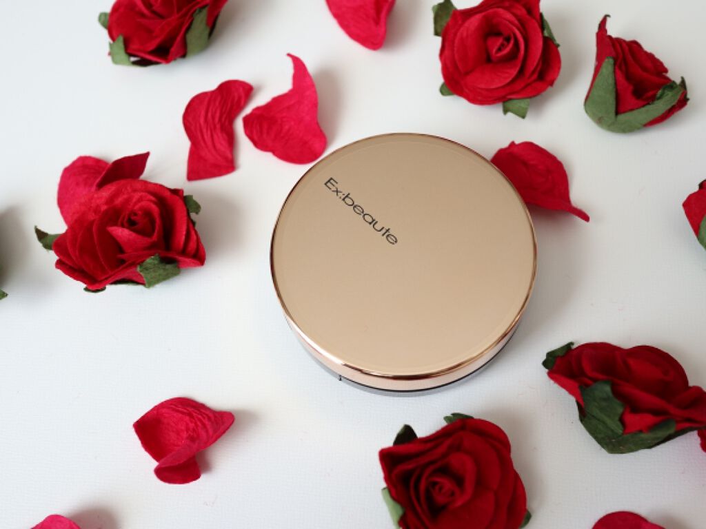 ホワイトカバークッション/エクスボーテ/クッションファンデーションを使ったクチコミ(1枚目)