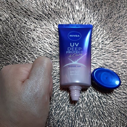 ニベアUV ディープ プロテクト&ケア トーンアップ エッセンス/ニベア/日焼け止めローションを使ったクチコミ(2枚目)