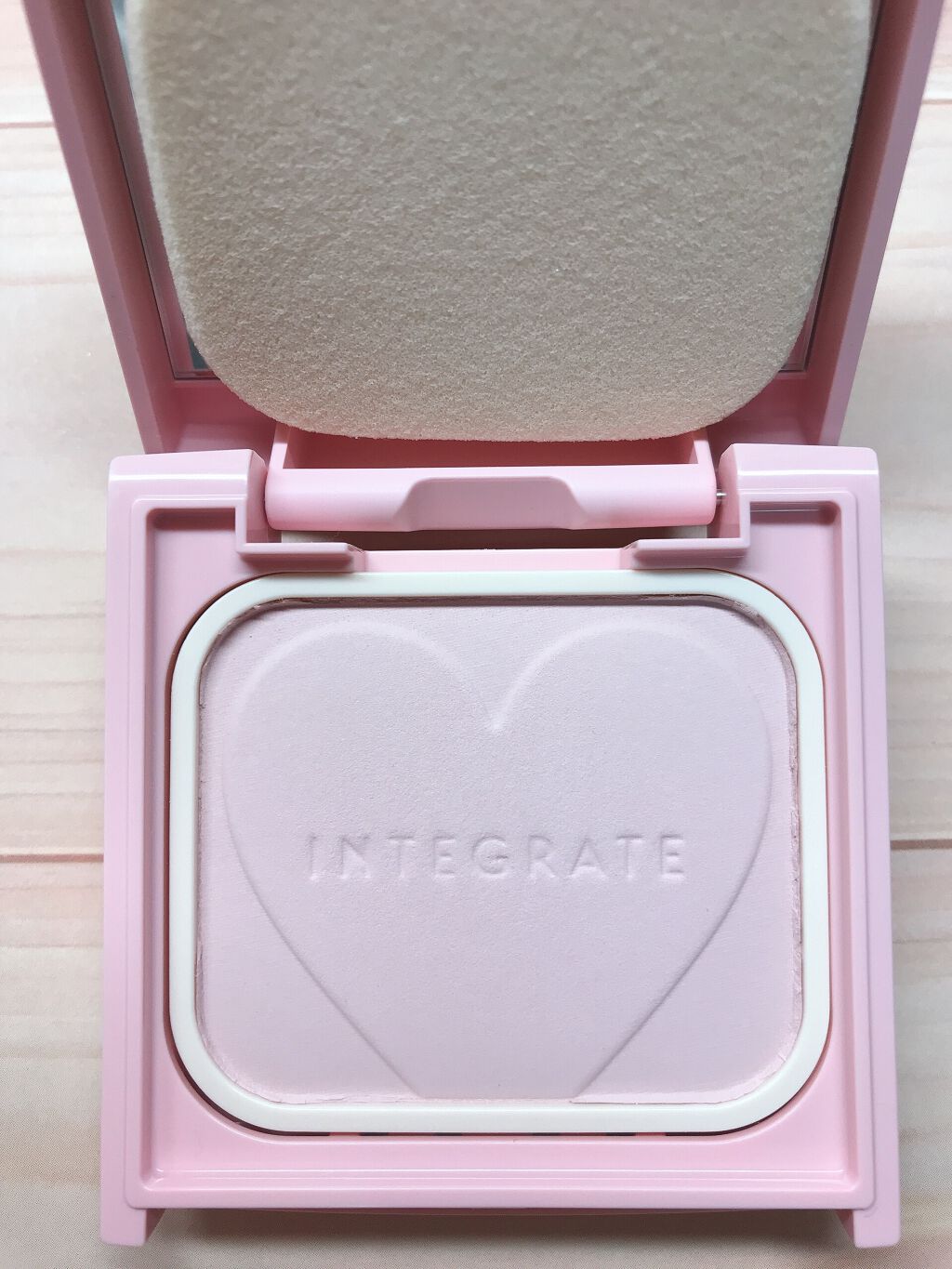 すっぴんメイカー　CCパウダー/インテグレート/プレストパウダーを使ったクチコミ（2枚目）