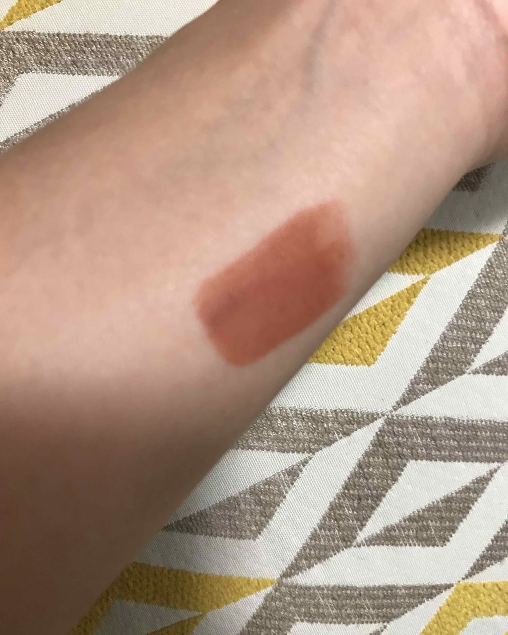 カラーリッシュモイストマットN/ロレアル パリ/口紅を使ったクチコミ(3枚目)