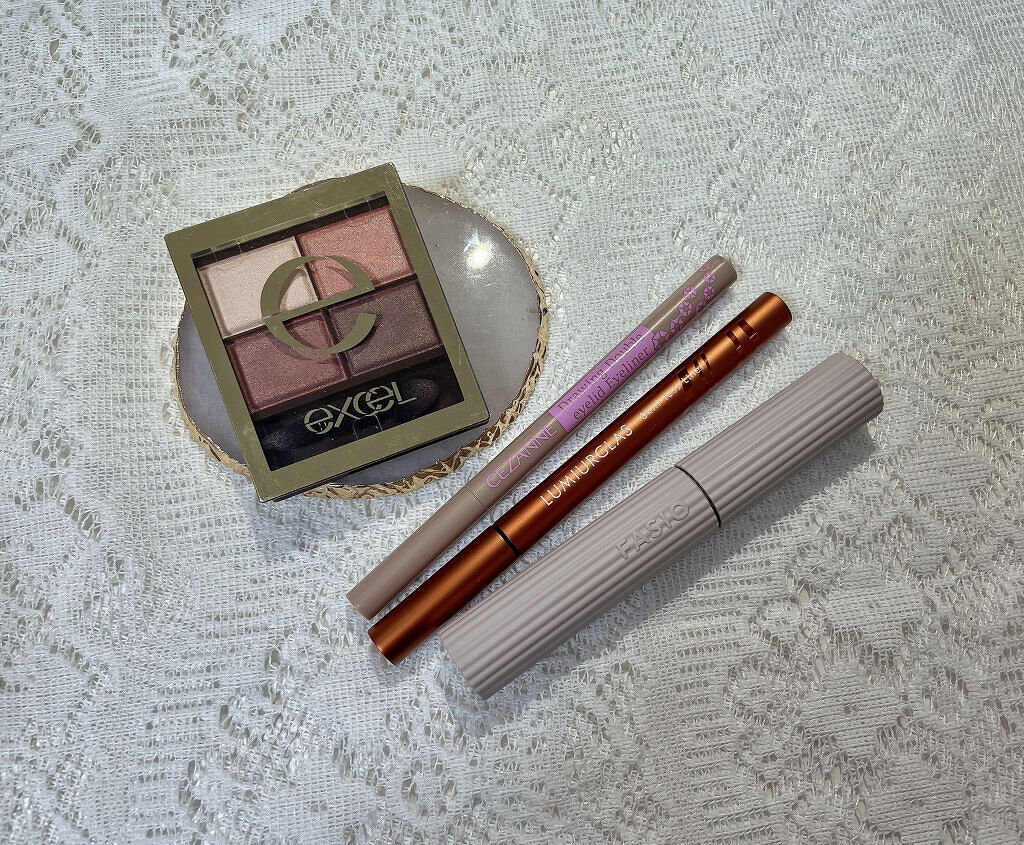 スキニーリッチシャドウ/excel/アイシャドウパレットを使ったクチコミ（2枚目）