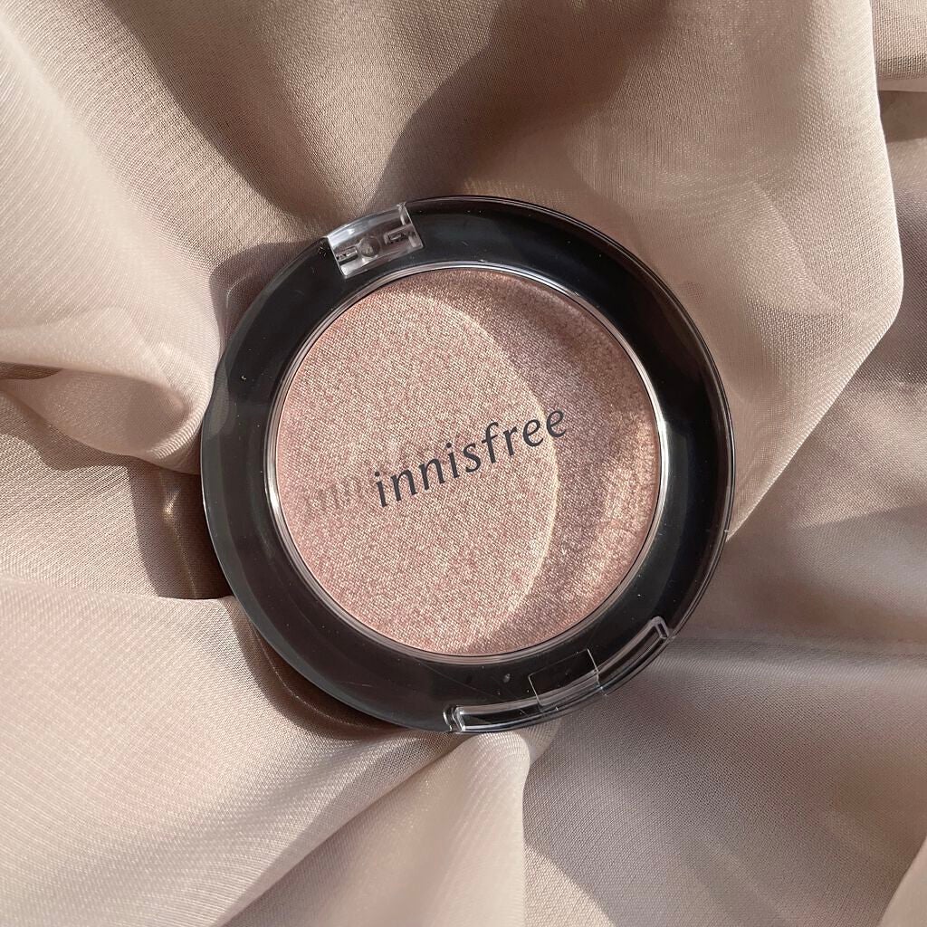 オーロラシマー ハイライター/innisfree/パウダーハイライトを使ったクチコミ(1枚目)