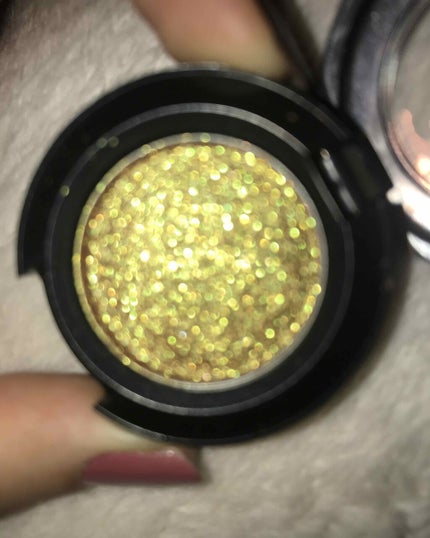 ダズルシャドウ アイ ライク 2 ウォッチ/M・A・C/単色アイシャドウを使ったクチコミ(2枚目)