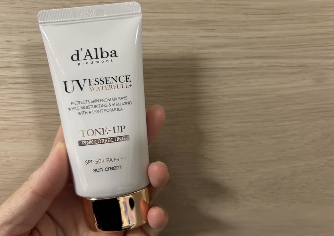 ウォータフルトーンアップサンクリーム/ダルバ/日焼け止めクリームを使ったクチコミ（3枚目）