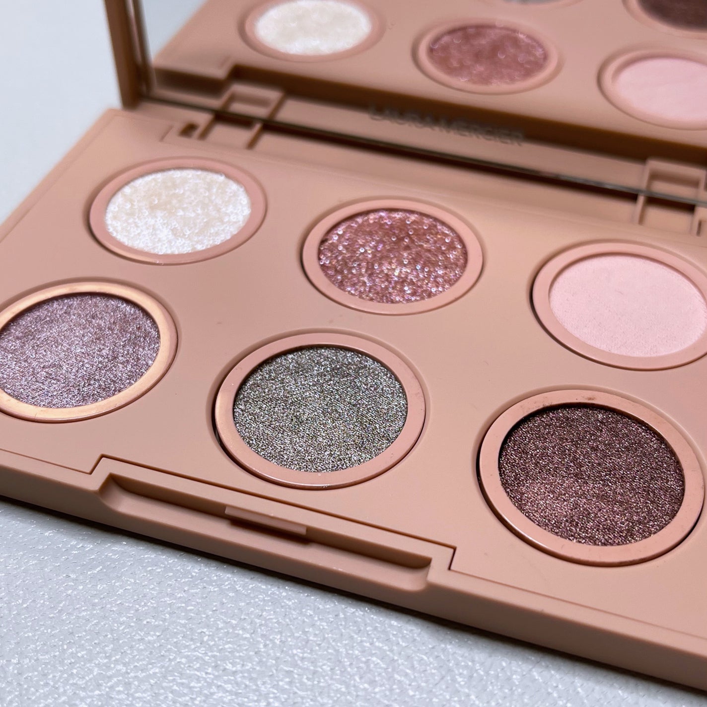 プリマ バレリーナ ミニ アイシャドウ パレット/ローラ メルシエ/アイシャドウパレットを使ったクチコミ(3枚目)