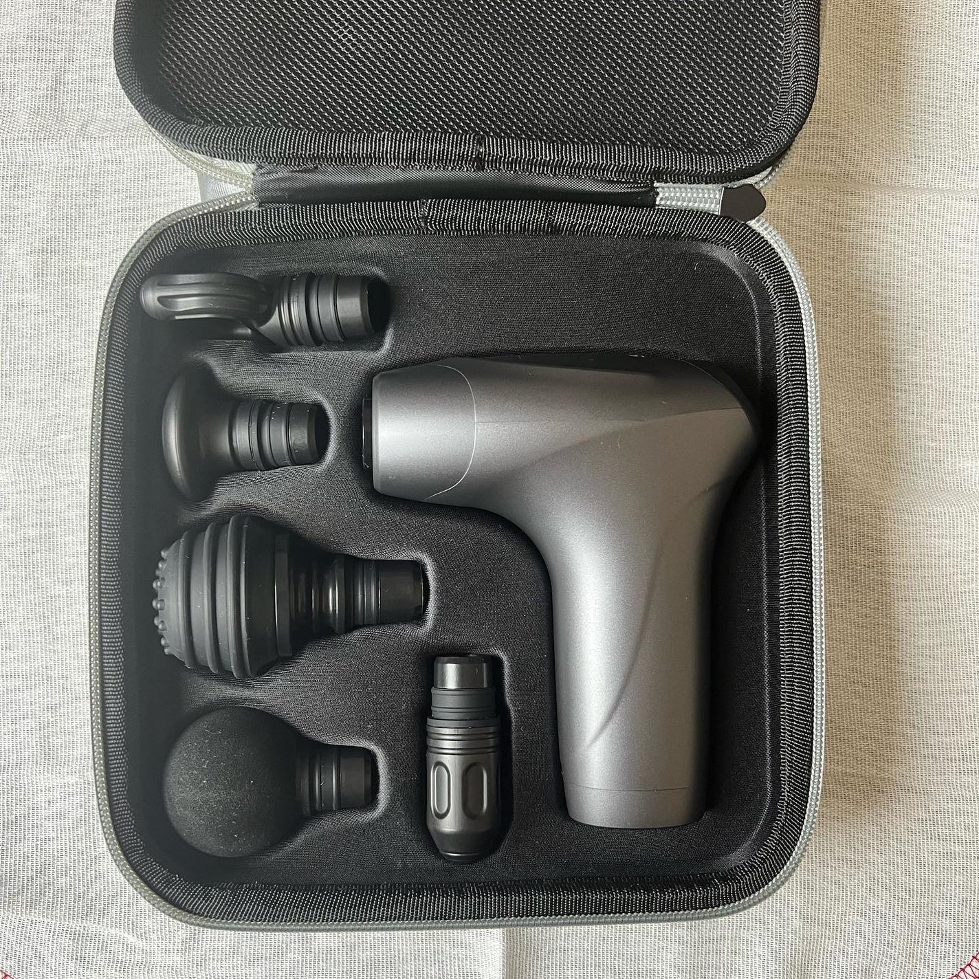 筋膜リリースガン 筋膜リリース ハンディガン 静音 新商品 リラックス 運動 /Sarlisi/マッサージガンを使ったクチコミ(1枚目)