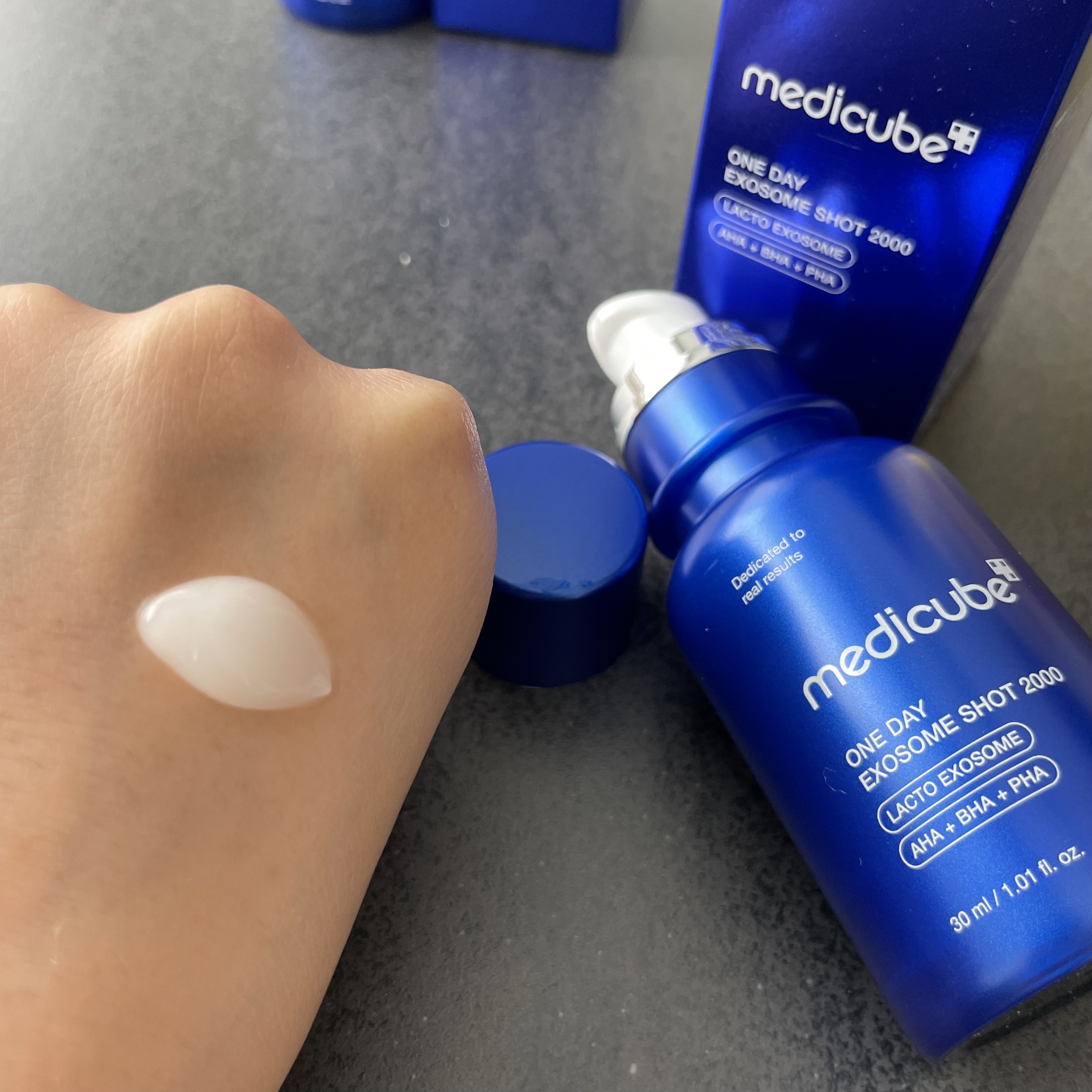 ゼロ1DAYエクソソームショット2000/MEDICUBE/美容液を使ったクチコミ（1枚目）