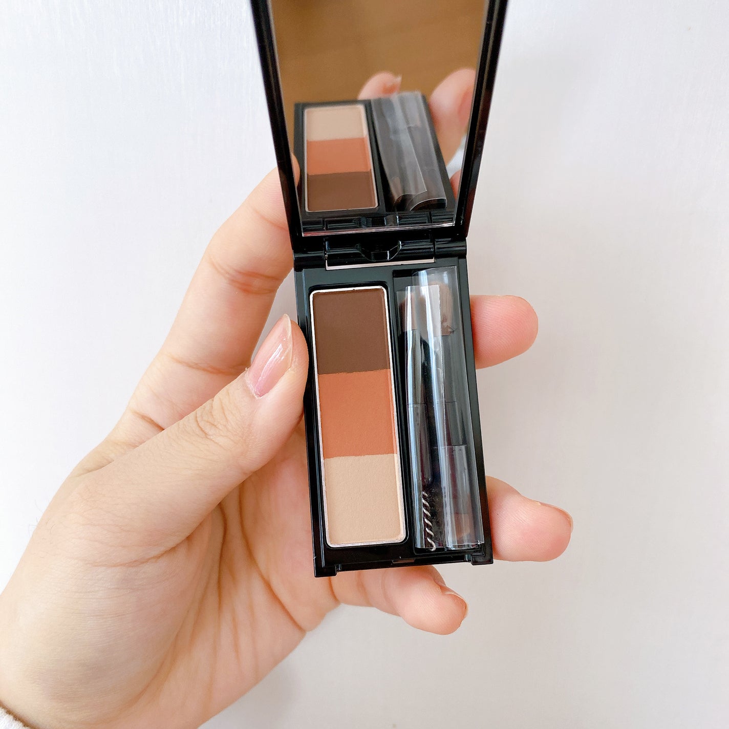 ケイト デザイニングアイブロウ3D/KATE/パウダーアイブロウを使ったクチコミ(1枚目)