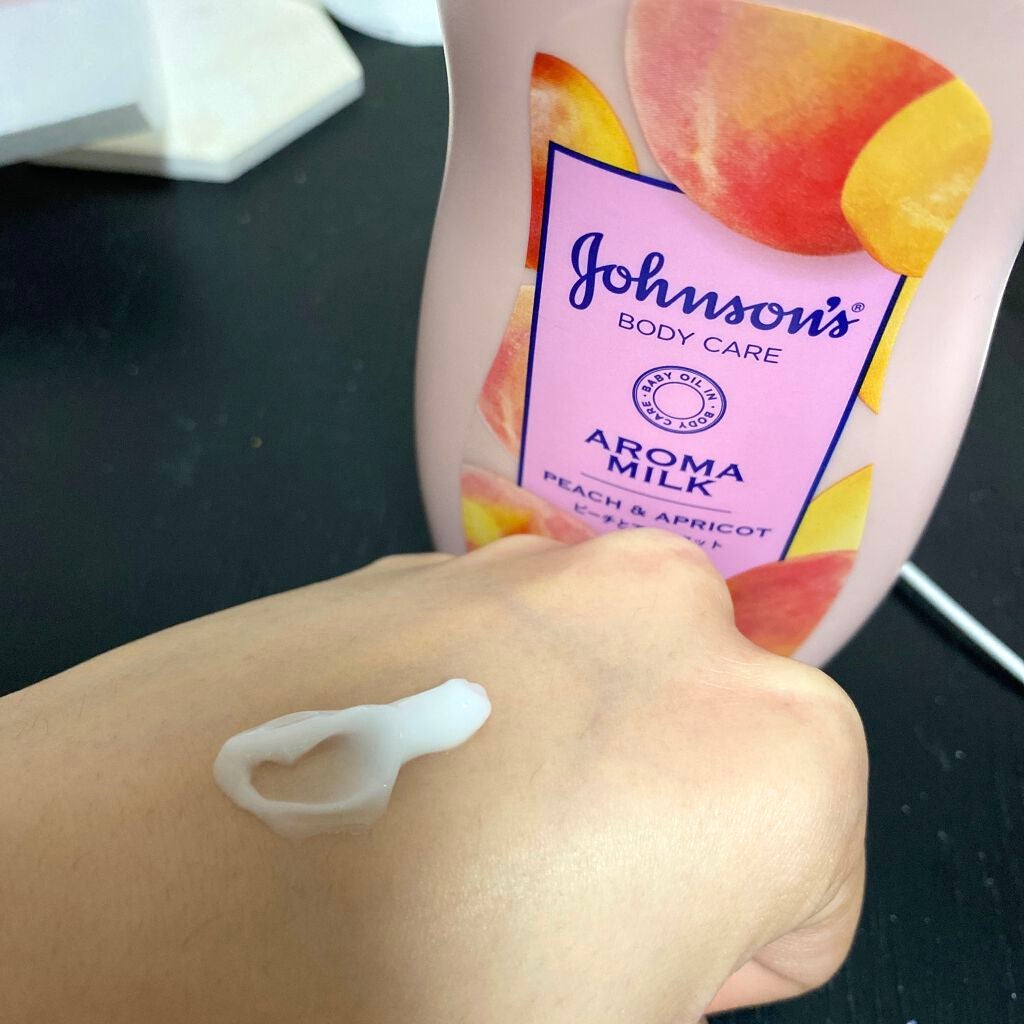 ラスティングモイスチャーアロマミルク ピーチとアプリコットの香り/ジョンソンボディケア/ボディミルクを使ったクチコミ(1枚目)