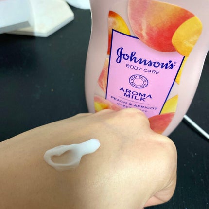 ラスティングモイスチャーアロマミルク ピーチとアプリコットの香り/ジョンソンボディケア/ボディミルクを使ったクチコミ(1枚目)