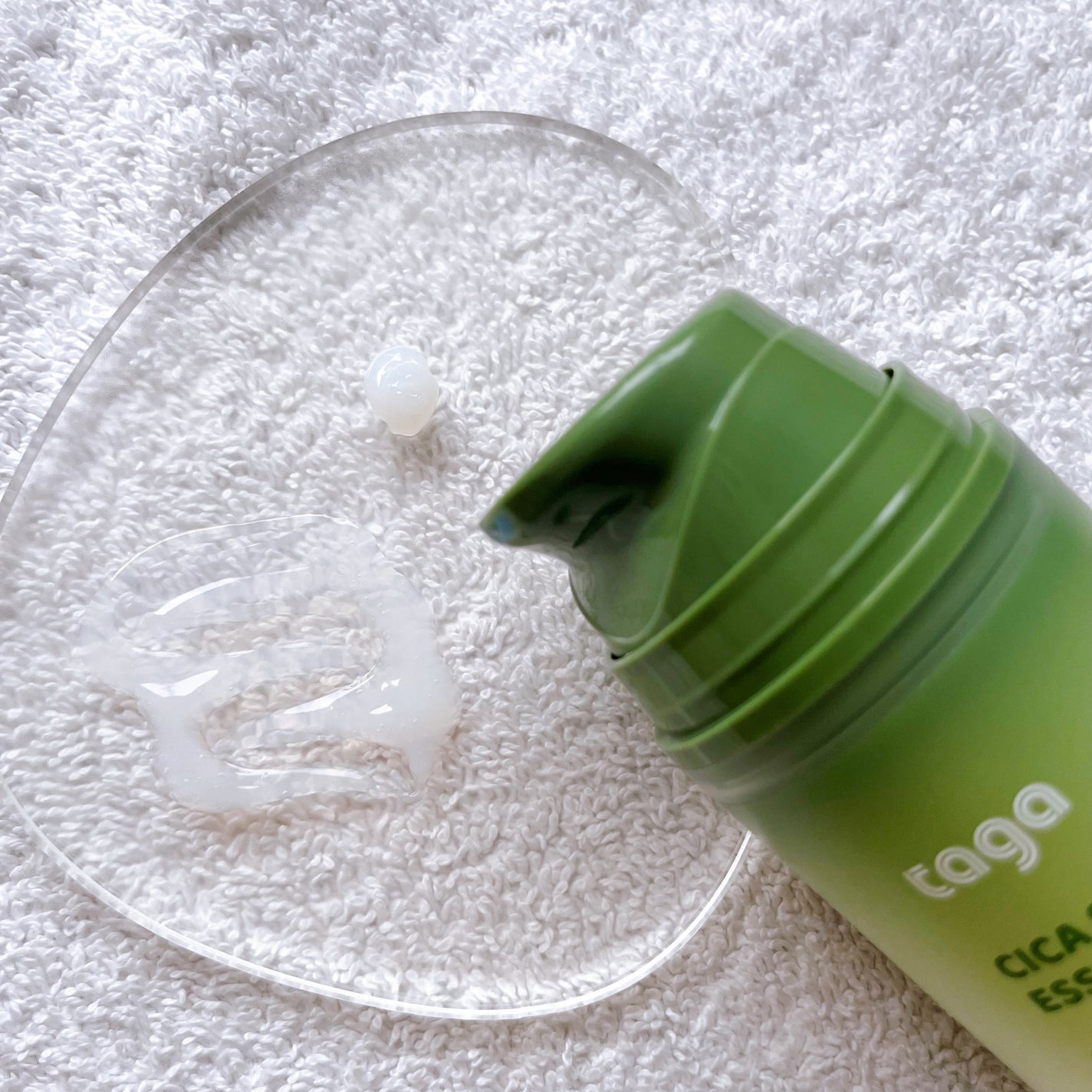 シカ スージングエッセンス/TAGA/フェイスクリームを使ったクチコミ(3枚目)