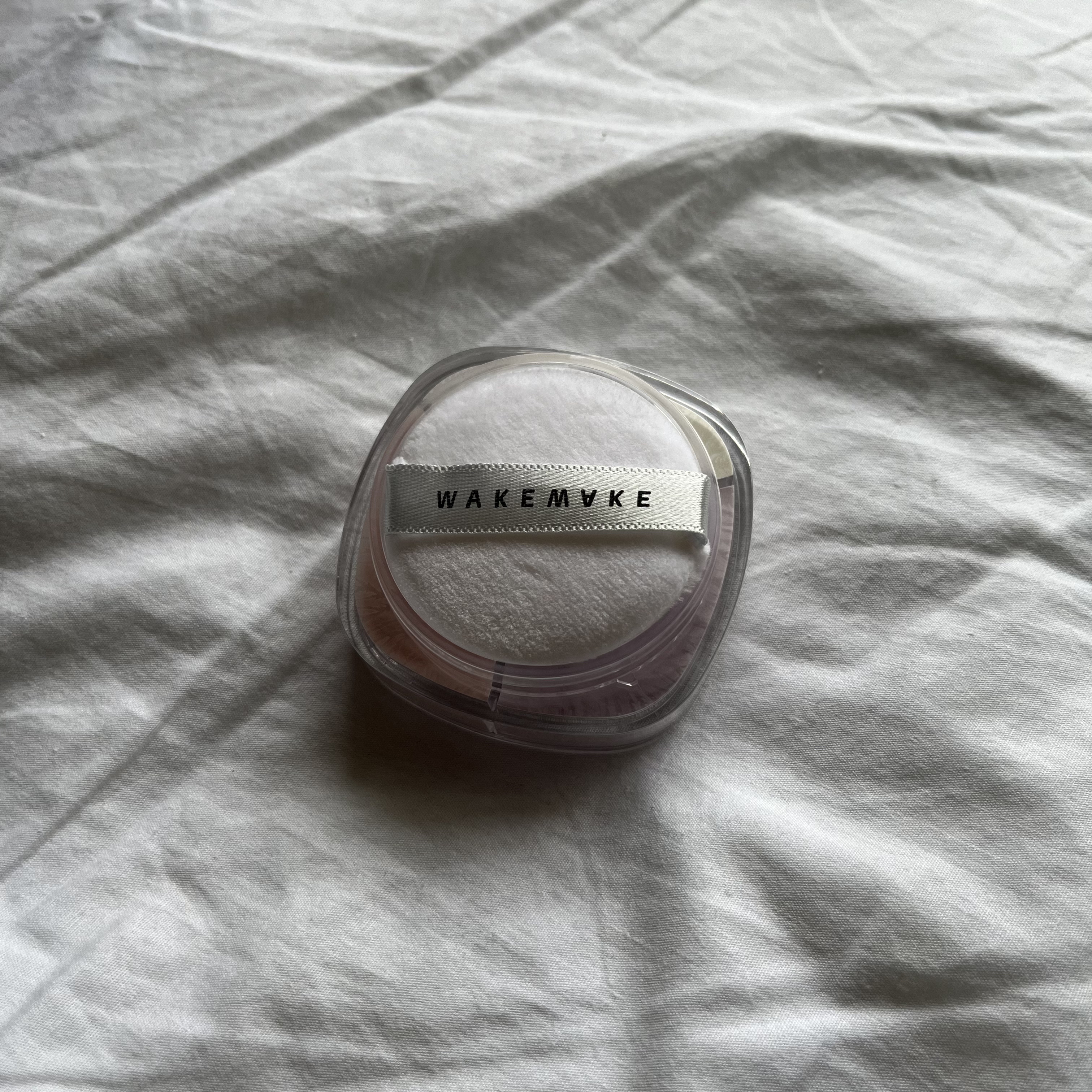 ステイフィクサーマルチカラーパウダー/wakemake/ルースパウダーを使ったクチコミ（2枚目）