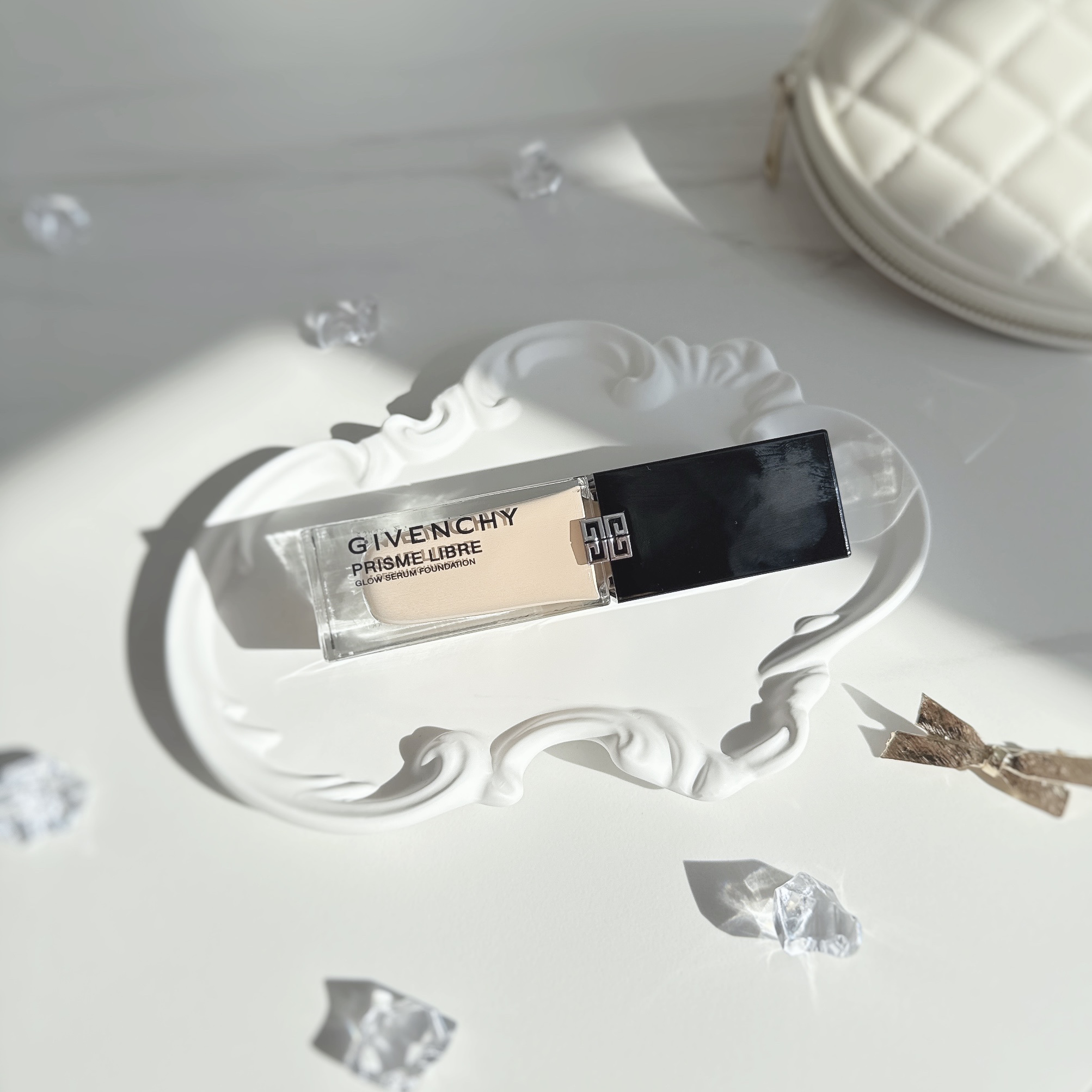 GIVENCHY プリズム･リーブル･グロウ･セラム･ ファンデーションのクチコミ「⁡
⁡
▫️GIVENCHY
　プリズム･リーブル 
　グロウセラムファンデーション.....」（2枚目）