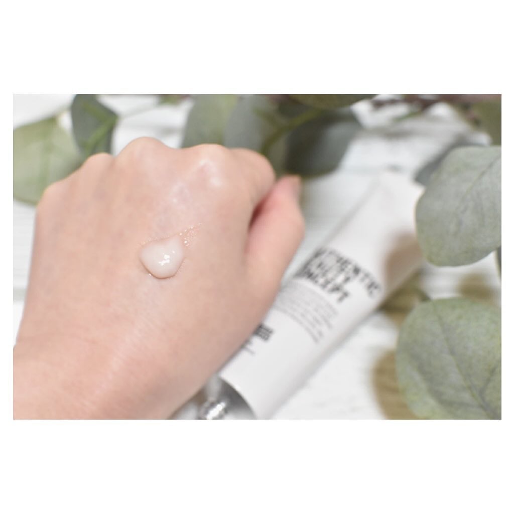 ハンド&ヘア ライトセラム/AUTHENTIC BEAUTY CONCEPT/ハンドクリームを使ったクチコミ(4枚目)