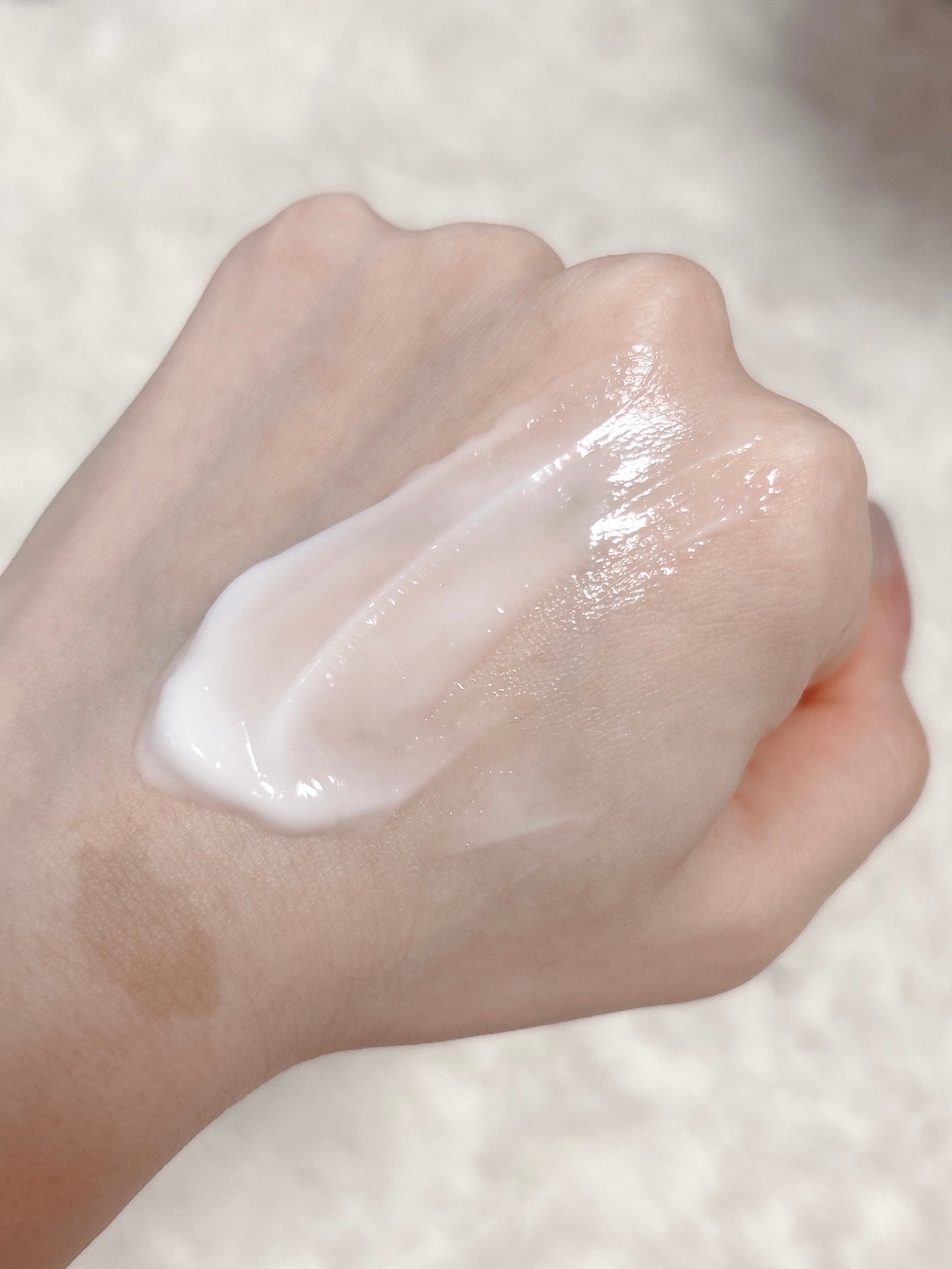 尿素10%クリーム/ハンド・尿素シリーズ/ハンドクリームを使ったクチコミ(5枚目)