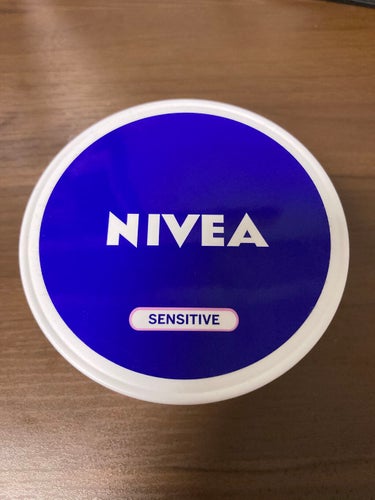 NIVEA CARE SENSITIVE/NIVEA(海外)/ボディクリームを使ったクチコミ（3枚目）