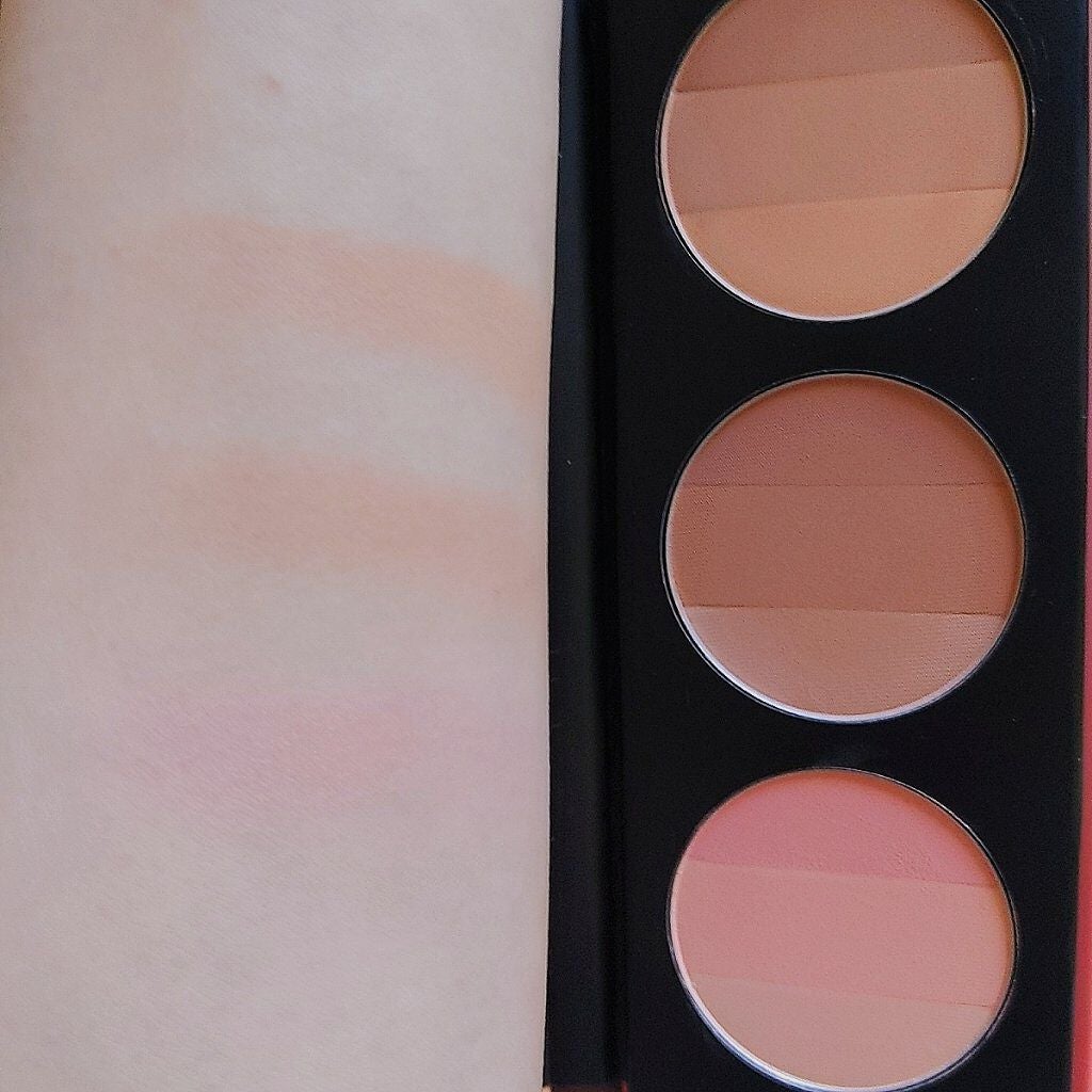 アートクラスバイロダンブラッシャー/too cool for school/パウダーチークを使ったクチコミ(3枚目)