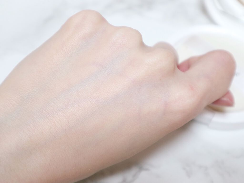 ナチュラグラッセ ＵＶパウダー コンパクトのクチコミ「強力な紫外線カット効果に加えて
ブルーライト、近赤外線からも徹底ブロック！

今までのものより.....」（3枚目）