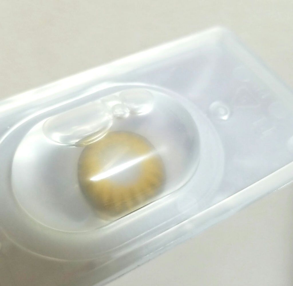 Miss  Lilia  Color Contact  PLATINUM/カラーリスト/カラーコンタクトレンズを使ったクチコミ（3枚目）