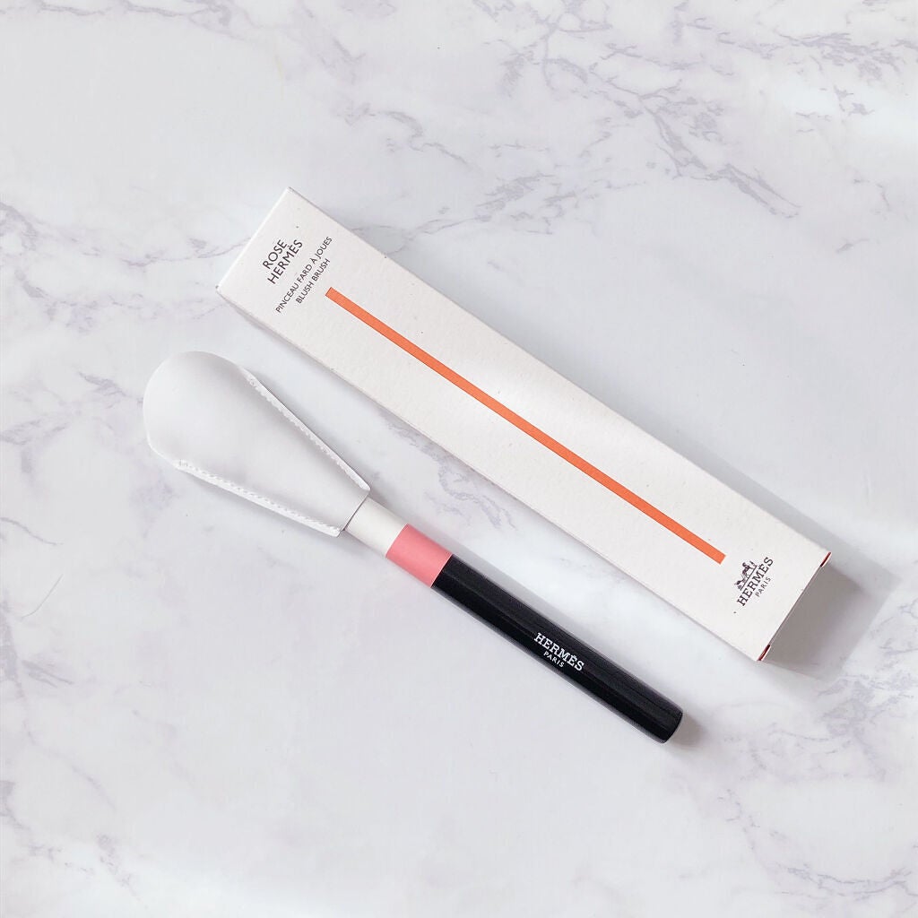 ローズ・エルメス パンソー ファー ア ジュ/エルメス/メイクブラシを使ったクチコミ(2枚目)