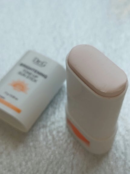 ブライトニングアップサンスティック SPF50+ PA++++/Dr.G/日焼け止めスティックを使ったクチコミ(2枚目)
