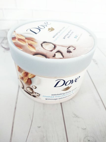 クリーミーボディスクラブ マカダミア&ライスミルク/ダヴ/ボディスクラブを使ったクチコミ(1枚目)