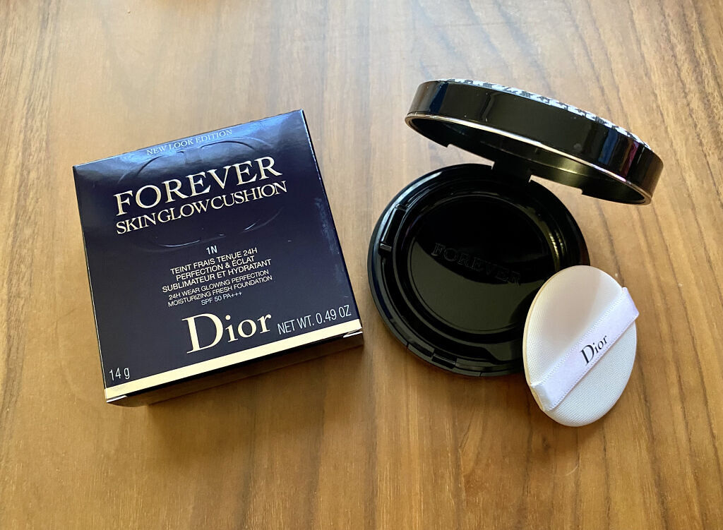【ほぼ新品】Dior Forever クッションファンデーション SPF50 ディオールスキン フォーエヴァー イドラ グロウ クッション