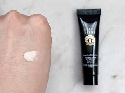 インテンシブ セラム ラディアンス プライマー/BOBBI BROWN/化粧下地を使ったクチコミ(3枚目)