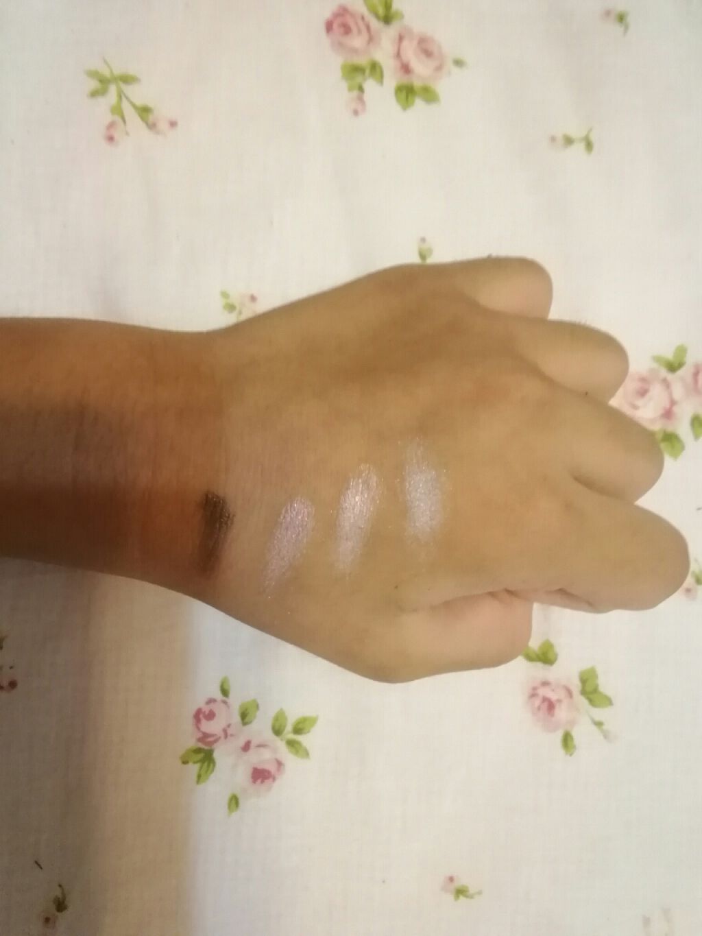 フォーシャイニーアイズ/キャンメイク/アイシャドウパレットを使ったクチコミ（1枚目）