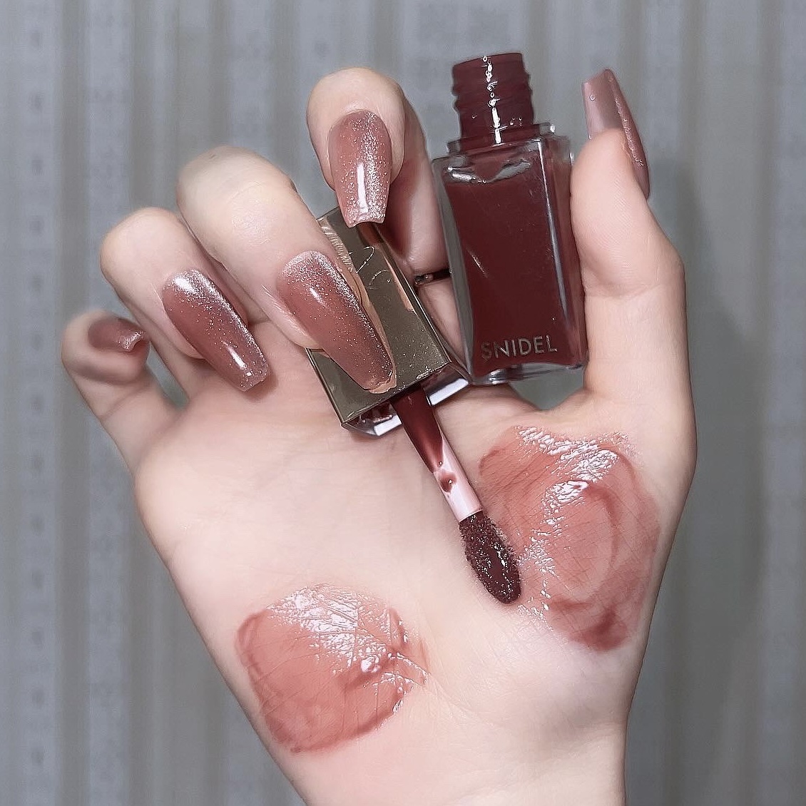 ピュア リップ ラスター 04 Romance Kiss/SNIDEL BEAUTY/リップグロスを使ったクチコミ（3枚目）