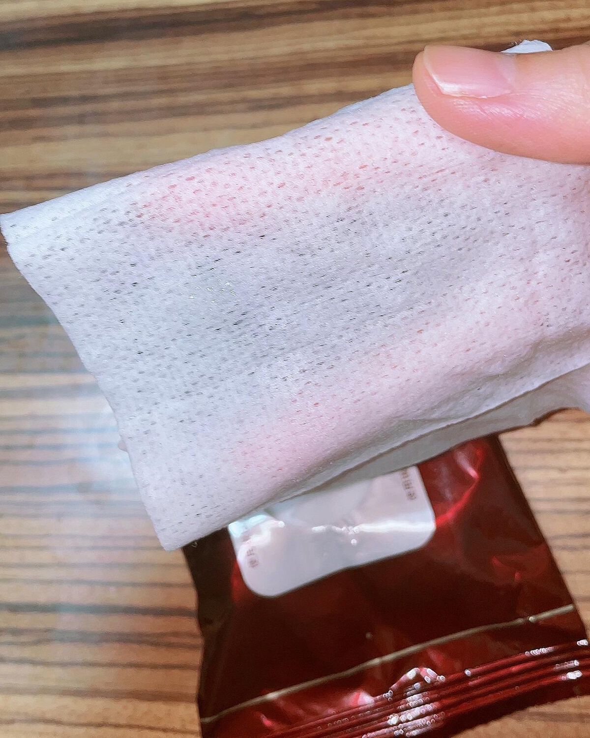 ビオレメイクの上からうるピタ肌持続シート/ビオレ/フェイスシートを使ったクチコミ(4枚目)