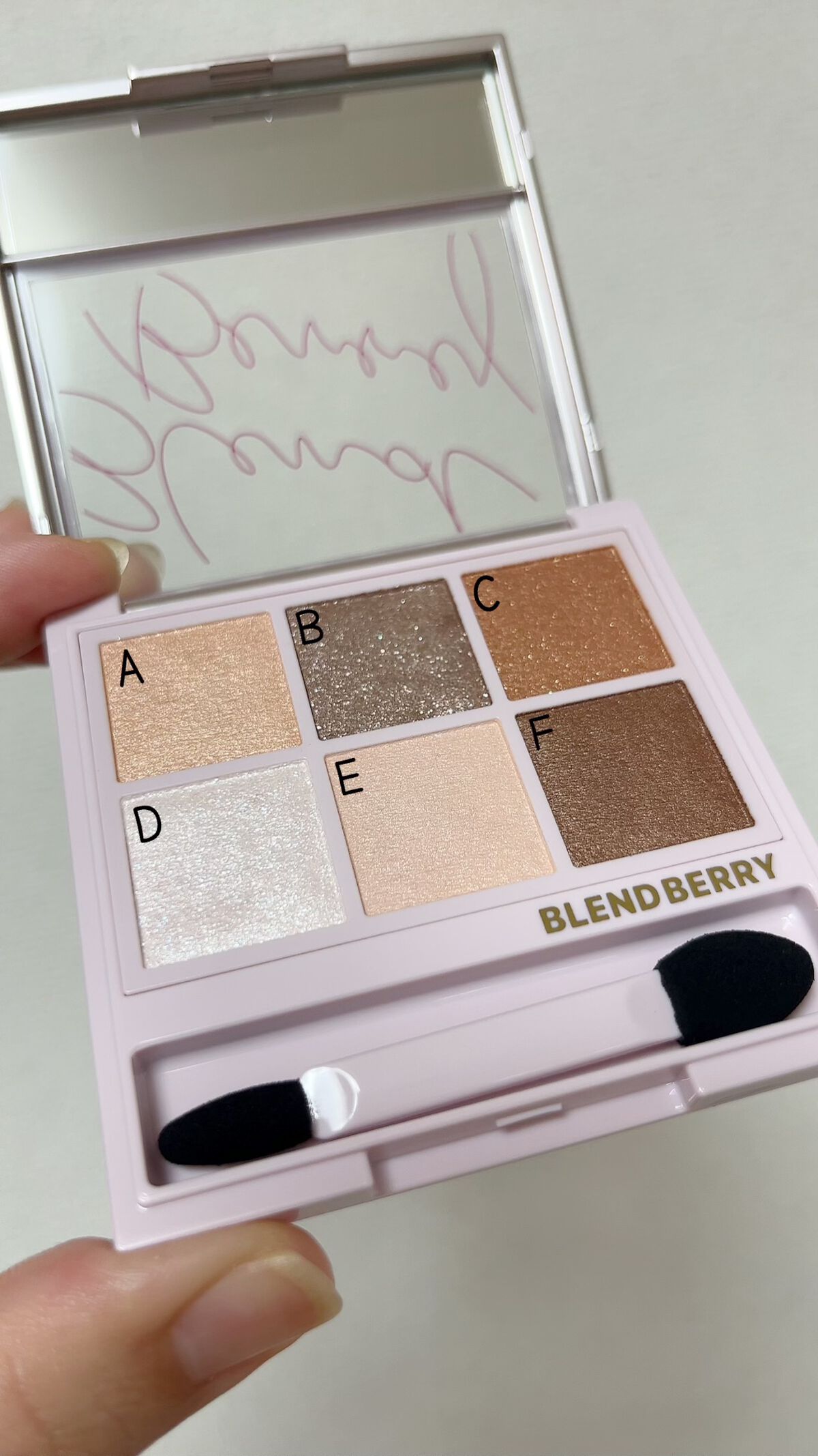 オーラクリエイション/BLEND BERRY/アイシャドウパレットを使ったクチコミ(4枚目)